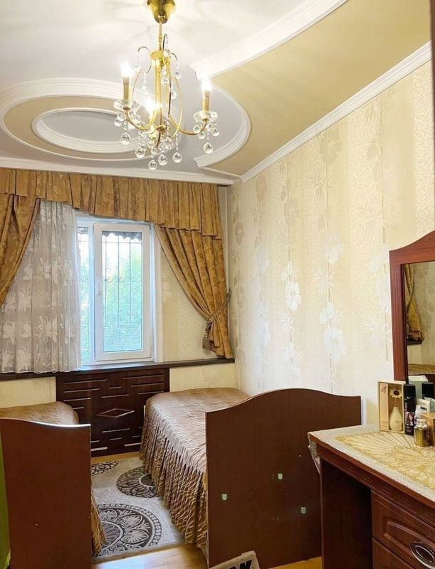Labzak, Anhor Lokomotiv park yonida Labzak, Anhor Lokomotiv park yonida