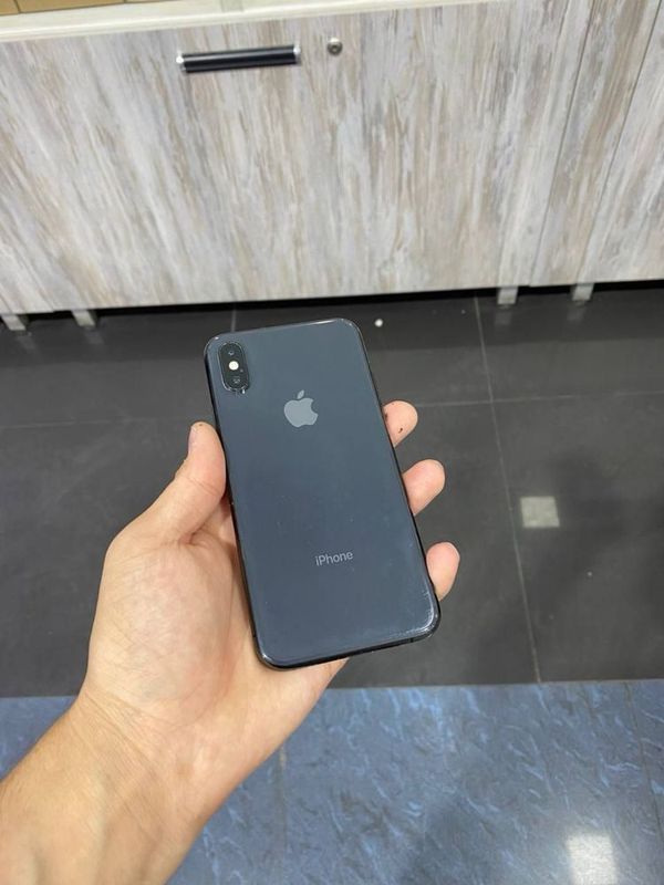 Iphone xs sotilad ideal 64gb yomkst 73 feys tru ton ishlid bez karopka