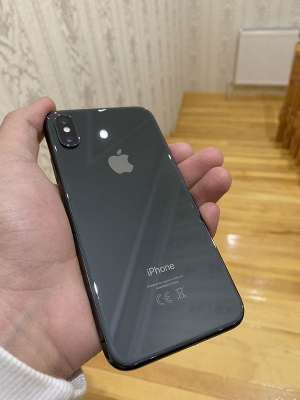 Iphone X srochna sotiladi