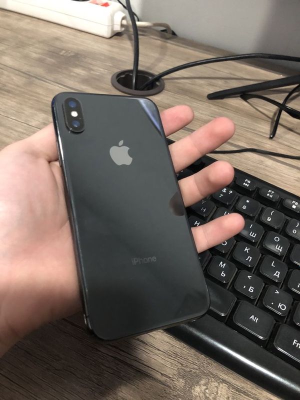 Iphone x radnoy qora Iphone x radnoy qora