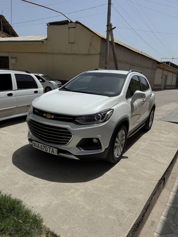 Tracker sotiladi 2019 kirasksi toza 150000 km narxi 12200 kelshmiz zor Tracker sotiladi 2019 kirasksi toza 150000 km narxi 12200 kelshmiz zor