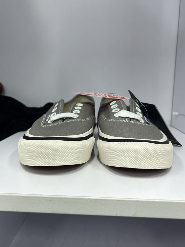 Yangi Vans Style 95 DX (razmer 35) Yangi Vans Style 95 DX (razmer 35)