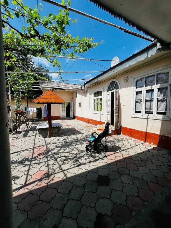 Продаётся участок 5,5 сотих ул.Мухтар Ашрафии Продаётся участок 5,5 сотих ул.Мухтар Ашрафии