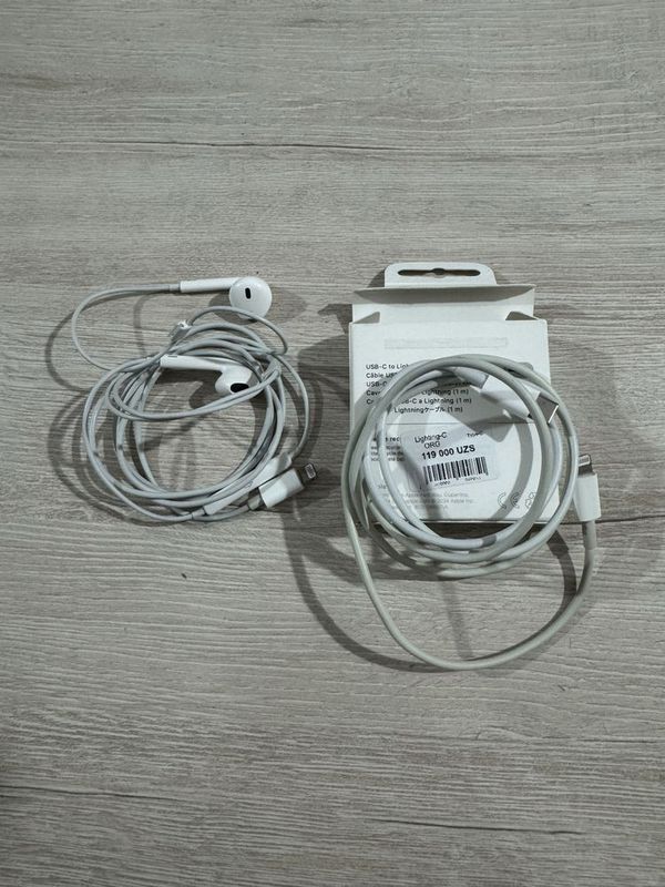 Iphone USB. Naushnik Orginal Iphone USB. Naushnik Orginal