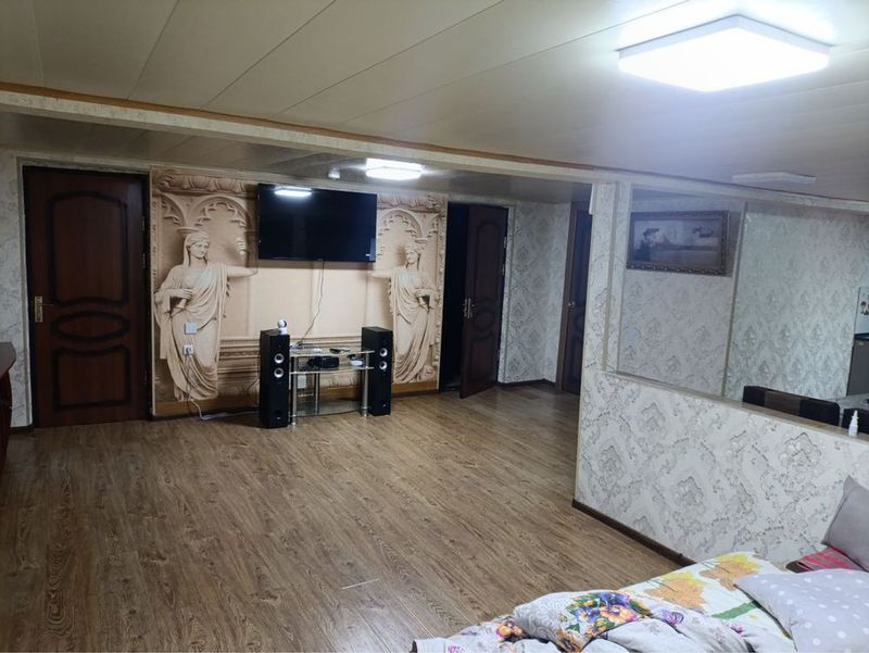Продается мансарда в центре джизака Продается мансарда в центре джизака