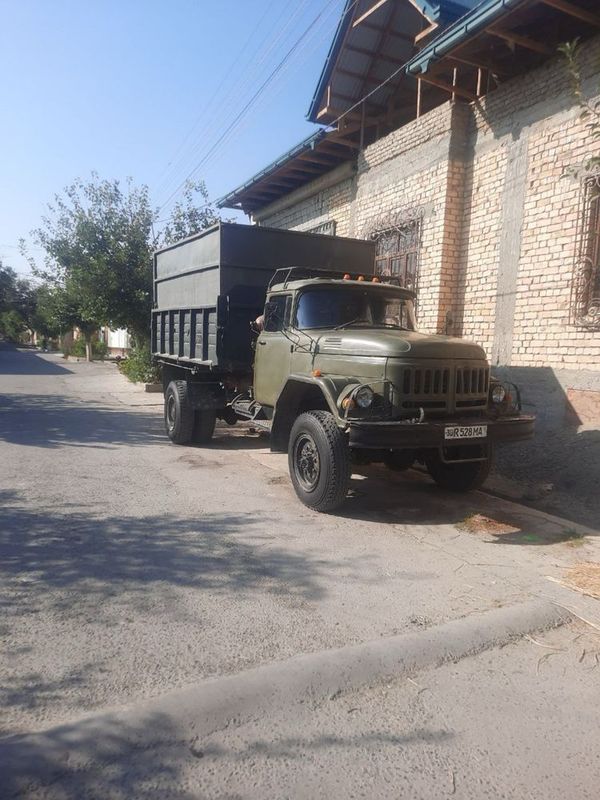 Zil/131 yil 1984. Zil/131 yil 1984.