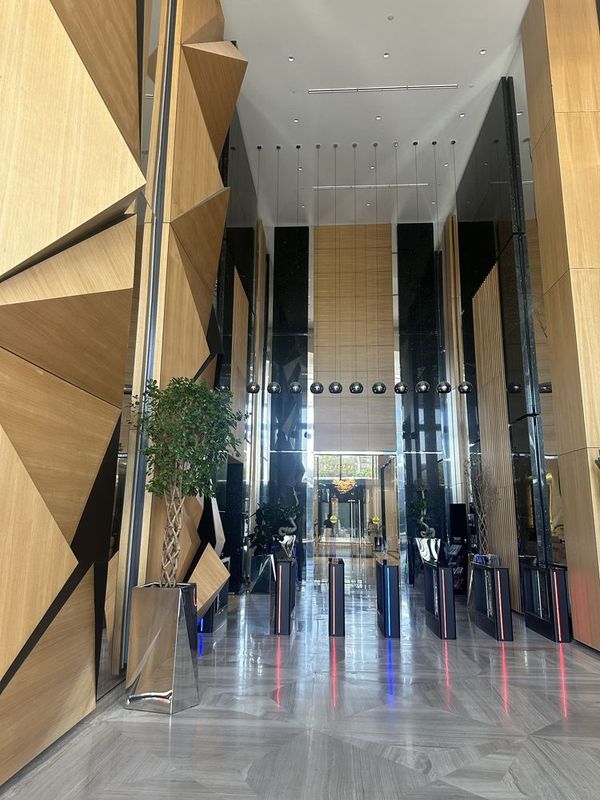 Сдается офис в Pyramit Tower 3/10/51 104 квадратных Сдается офис в Pyramit Tower 3/10/51 104 квадратных