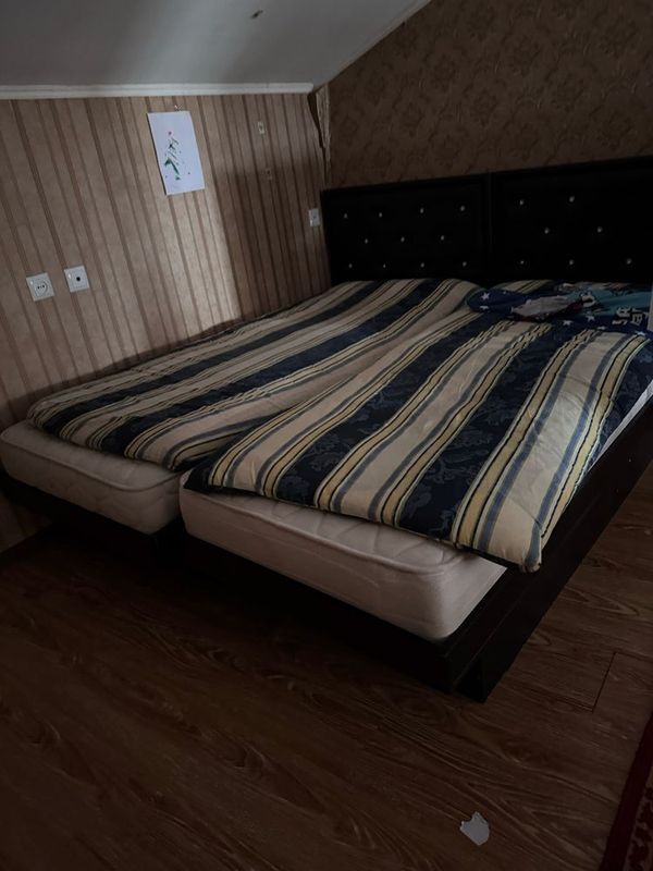 Продам стол б/у.