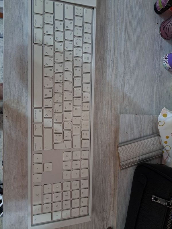 Magic Keyboard with Numeric Keypad - Eng _ Rus Magic Keyboard with Numeric Keypad - Eng _ Rus