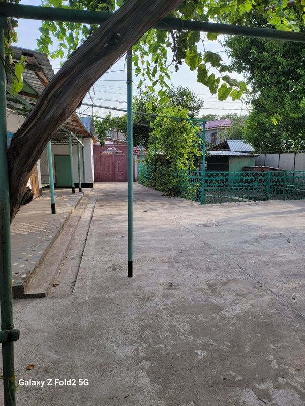 Продаётся дом в Чирчике Продаётся дом в Чирчике
