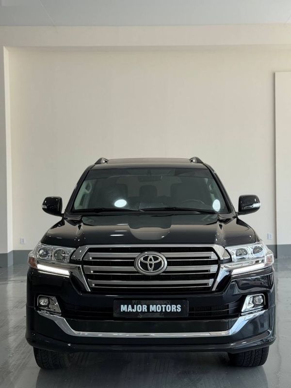 В продаже !Toyota Land Cruiser 200 год 2019 В продаже !Toyota Land Cruiser 200 год 2019