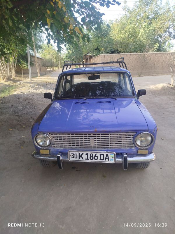 1975yil 01 moshin jirochni sotiladi 1975yil 01 moshin jirochni sotiladi