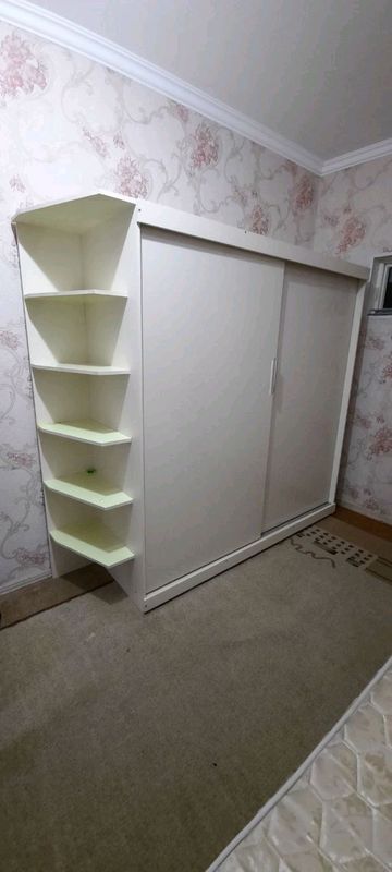 Детский шкаф. Состоянияси: ортача. Арзонга берамиз Детский шкаф. Состоянияси: ортача. Арзонга берамиз