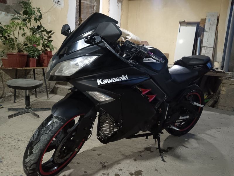Kavasaki zx6r sotiladi Kavasaki zx6r sotiladi