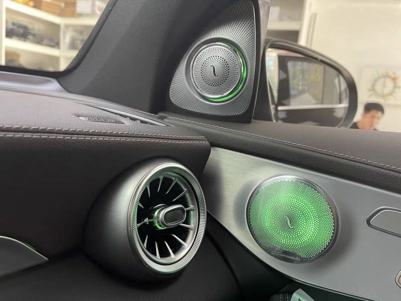 Mercades GLC Burmester / Мерседес Бурместер Mercades GLC Burmester / Мерседес Бурместер