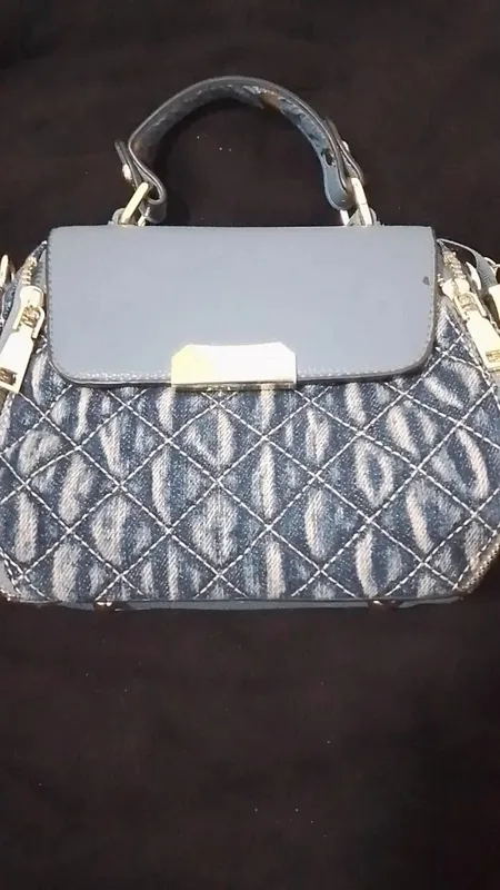 sumka jinsi bitta aybi zamoki buzilgan lekin yangi