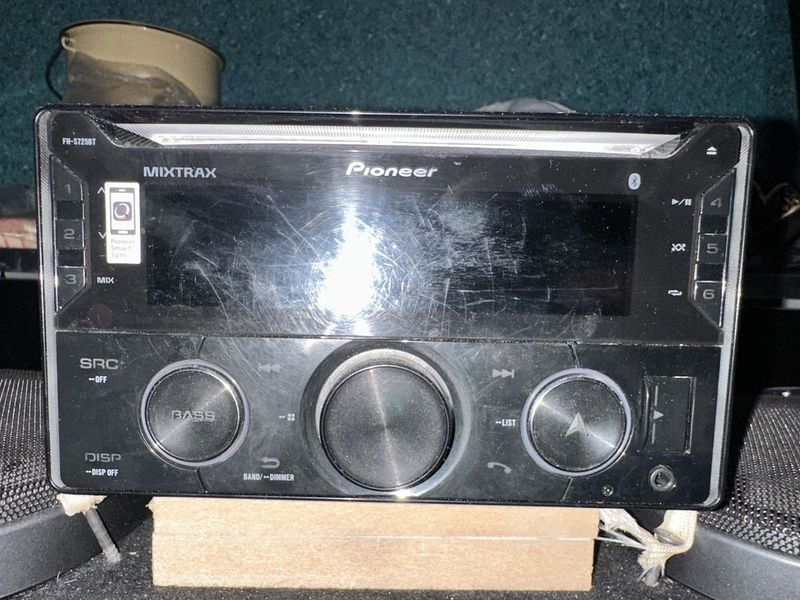 Pioneer 725 bluetooth