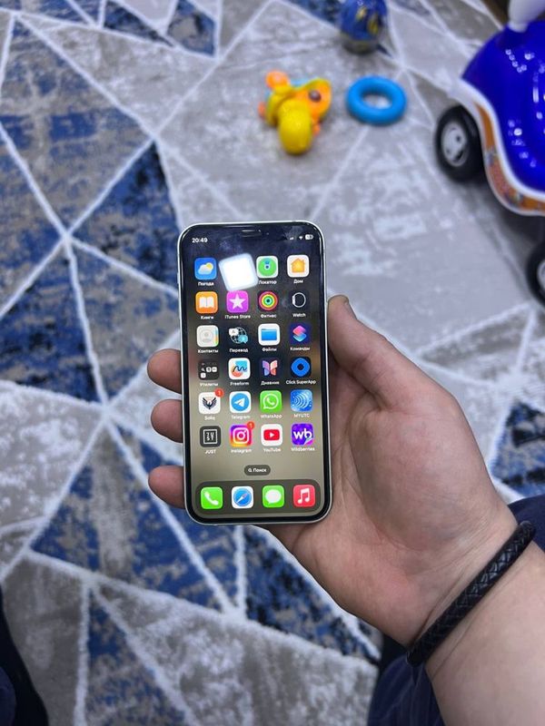 Iphone 12 mini 128gb 74% emkost bonusga naushnik yengi beriladi