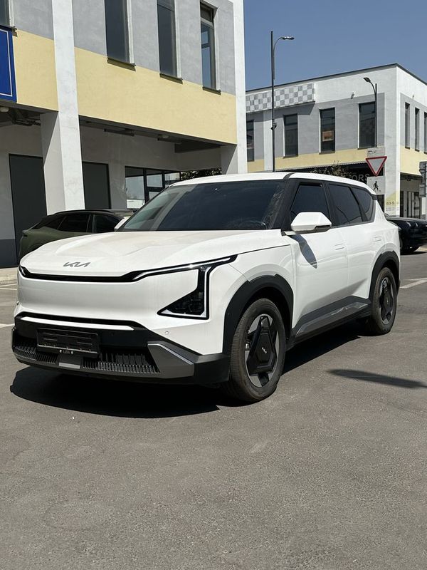 Kia EV 5 2024 yili yurgan Kia EV 5 2024 yili yurgan