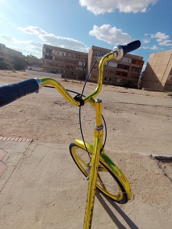 Velosiped sotiladi! Velosiped sotiladi!