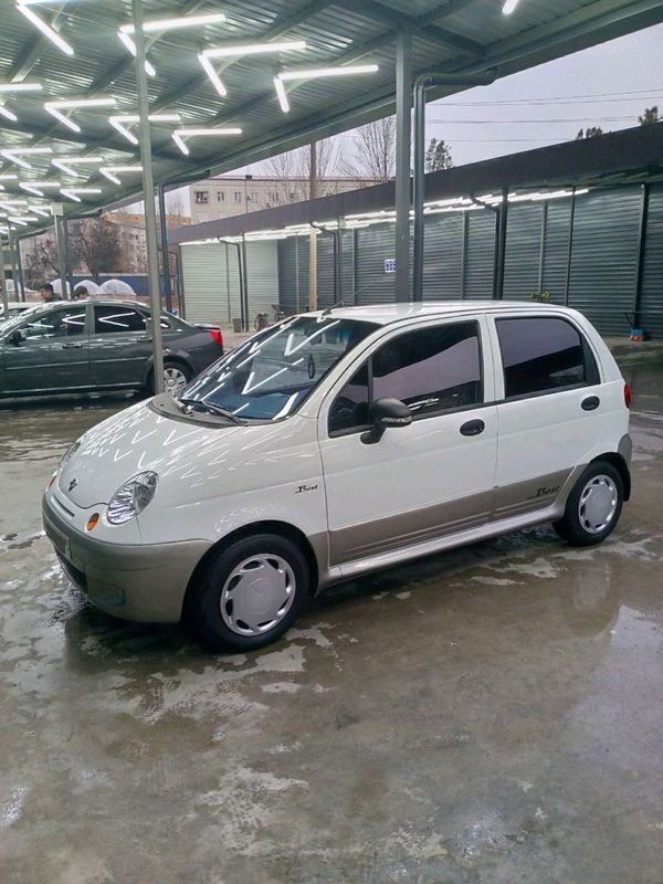 Ravon matiz best sotiladi. Ravon matiz best sotiladi.