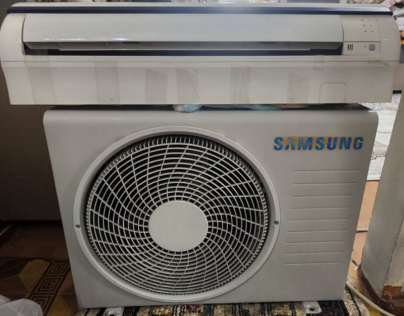 Кондиционер Samsung.