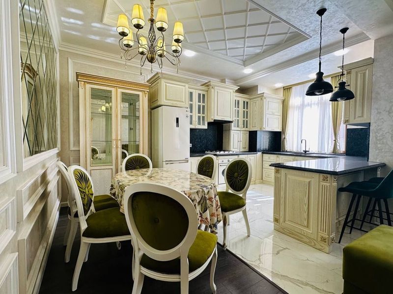 Продается 4х ком квартира, ЖК Дархан, ор-р: кафе Шамбала, 108 м² Продается 4х ком квартира, ЖК Дархан, ор-р: кафе Шамбала, 108 м²