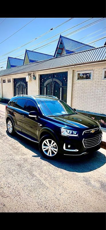 Captiva 2017 yil Qora rang 2.4 Captiva 2017 yil Qora rang 2.4