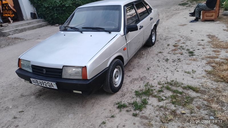 Sotiladi Vaz 21099 Sotiladi Vaz 21099