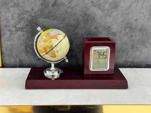Настольный набор — Часы, глобус, подставка для ручек Настольный набор — Часы, глобус, подставка для ручек