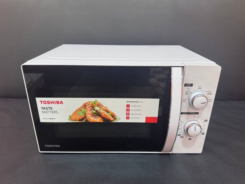 Продается Микроволновка TOSHIBA