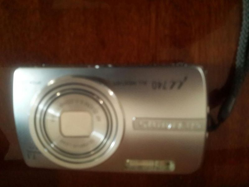 Цифровой фотоаппарат Olympus m 740 7.1 mp