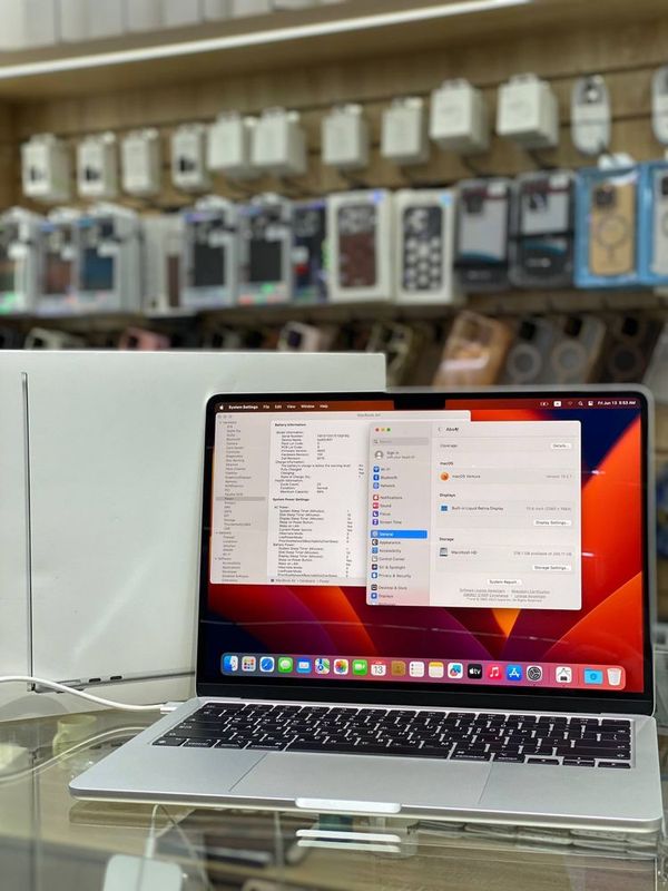 Macbook air m2 13 inch Silver arzon narxda NASIYA !!! Macbook air m2 13 inch Silver arzon narxda NASIYA !!!