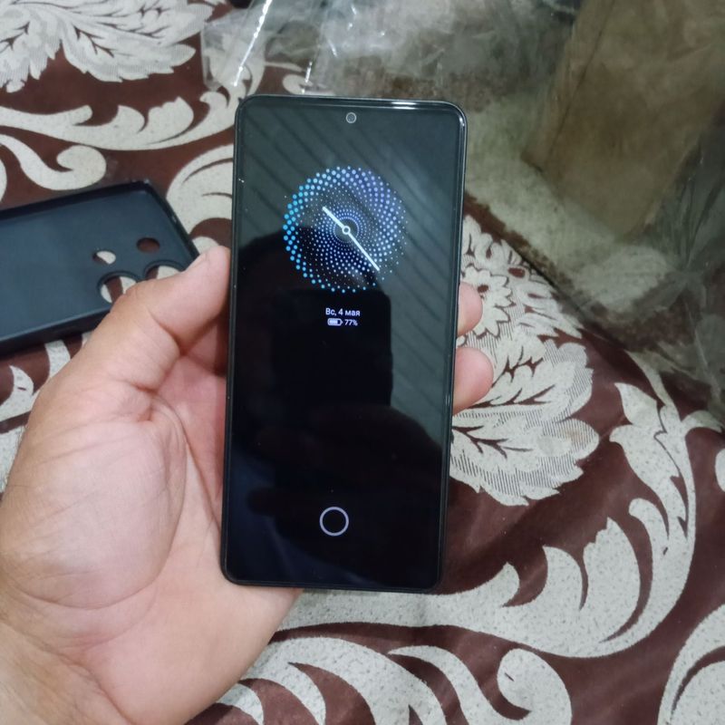 Redmi not 13 srocniga sotaman holati yaxshi ful xotirasi 128 6+6 Redmi not 13 srocniga sotaman holati yaxshi ful xotirasi 128 6+6