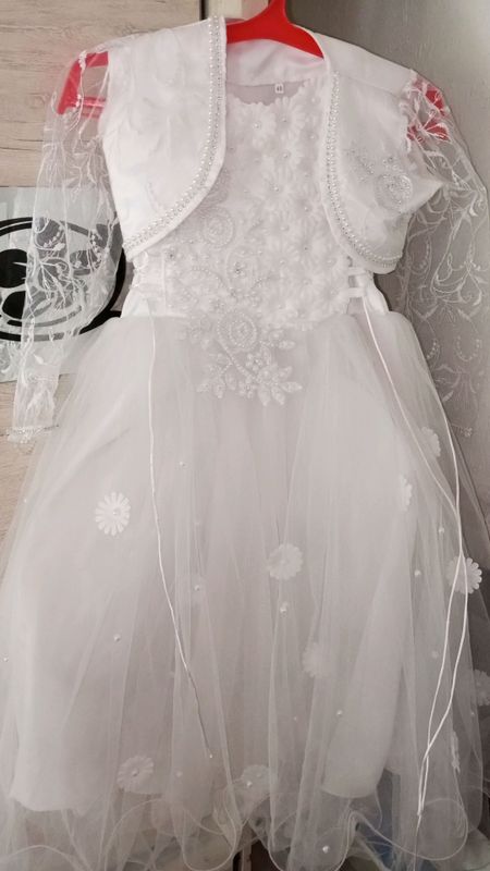 для девочек платье 👗,,,7 _8 года подойдут раз.40 для девочек платье 👗,,,7 _8 года подойдут раз.40