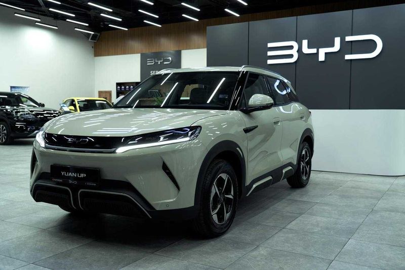 BYD Yuan Up 401km Flagship В Наличии (СЧЕТ СПРАВКА!) BYD Yuan Up 401km Flagship В Наличии (СЧЕТ СПРАВКА!)