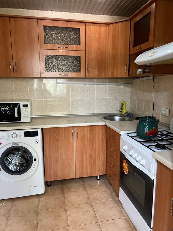 Sotilgan chilanzar balkon 2 * 6 Sotilgan chilanzar balkon 2 * 6