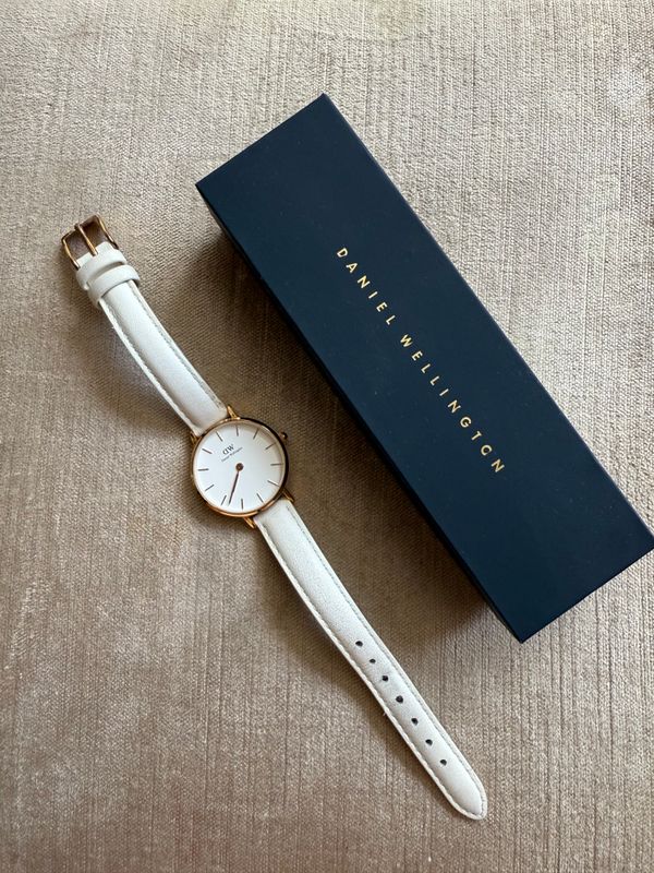 Часы женские Daniel Wellington Часы женские Daniel Wellington