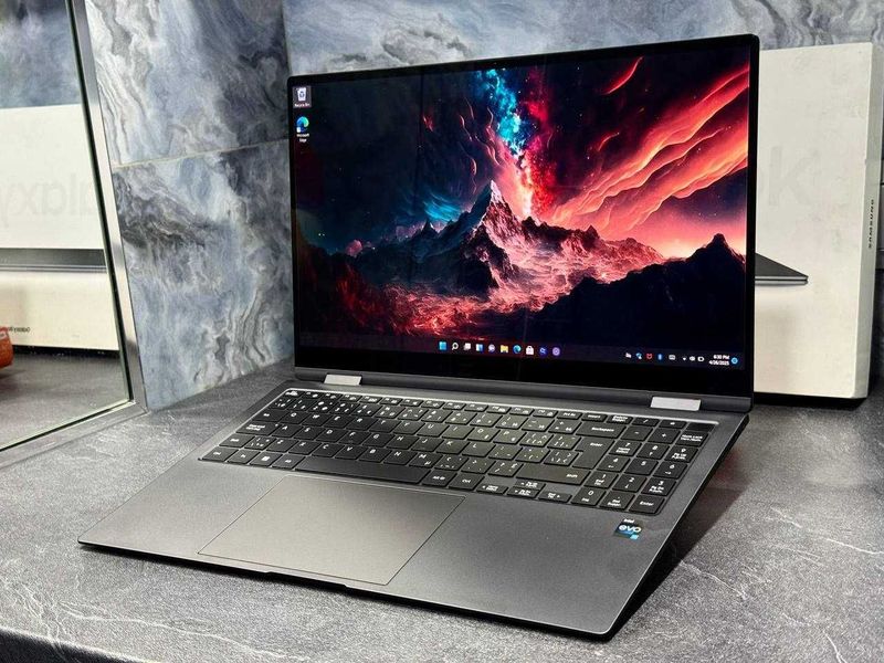 Samsung Galaxy Book 2 Pro x360 / i7 1260P / 16Gb / 512Gb / 15.6” OLED Samsung Galaxy Book 2 Pro x360 / i7 1260P / 16Gb / 512Gb / 15.6” OLED
