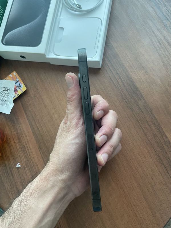 Iphone 15 pro Max 256 gb 87% Iphone 15 pro Max 256 gb 87%