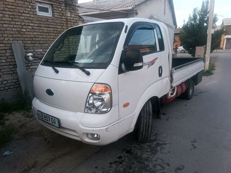 Продам Kia Bongo 3 2011 год Продам Kia Bongo 3 2011 год