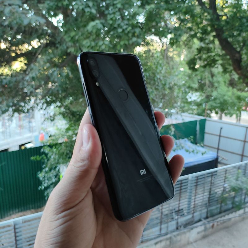 Mi Play sotiladi 64Gb Mi Play sotiladi 64Gb