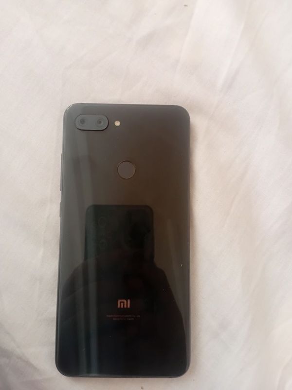 Mi. 8 lite Mi. 8 lite