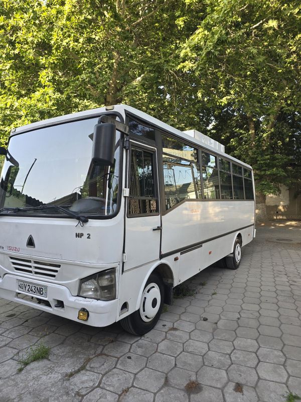 Автобус сотилади 2008 холати зор Автобус сотилади 2008 холати зор