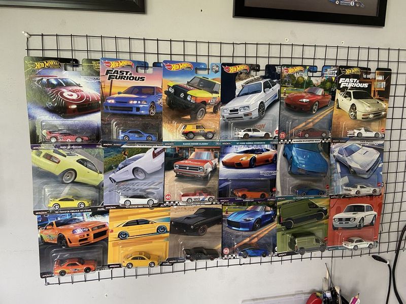 Продаются Hot Wheels Premium Продаются Hot Wheels Premium
