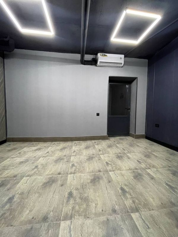 Вренда под Офис Ориентир Метро Новза 130м2 1200$ торг