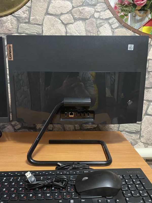 Продаётся моноблоки Lenovo i3 по 200$ Продаётся моноблоки Lenovo i3 по 200$