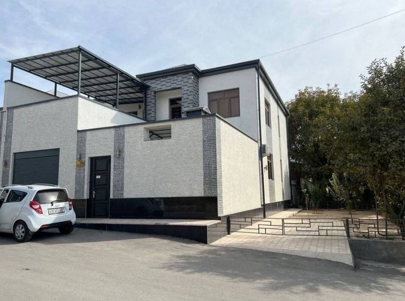 Продаётся готовый коттедж на Охунбобоева ул Мевазор Продаётся готовый коттедж на Охунбобоева ул Мевазор