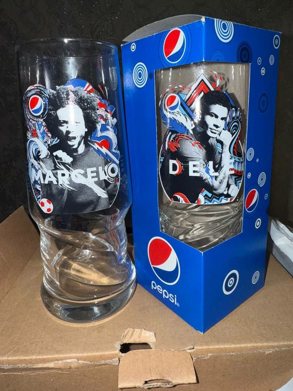 Pepsi Stakan 10 dona Pepsi Stakan 10 dona