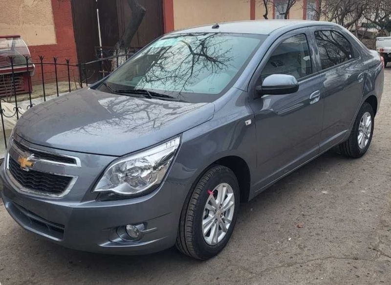 Cobalt a/t 2024 года, Satin Steel Gray Met. Cobalt a/t 2024 года, Satin Steel Gray Met.